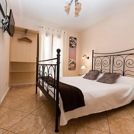 Casa Clara 2*
