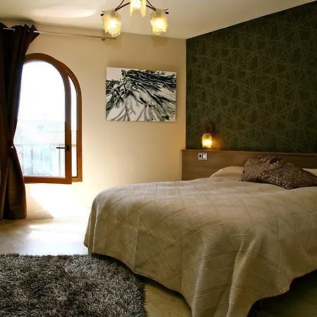 Casa Clara 2*